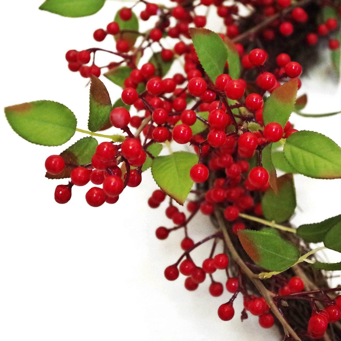 Large Christmas Natural Look Red Berry Floristry Wreath 60cm - Evergreenery