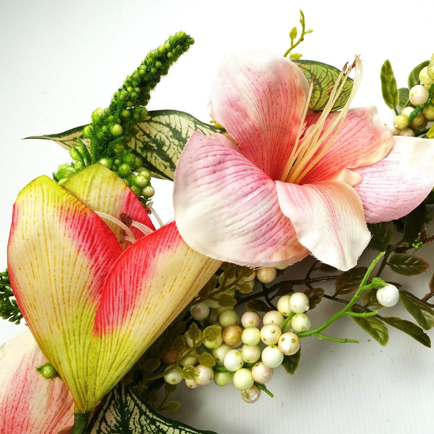 Pink Lily Wreath 60cm - Evergreenery