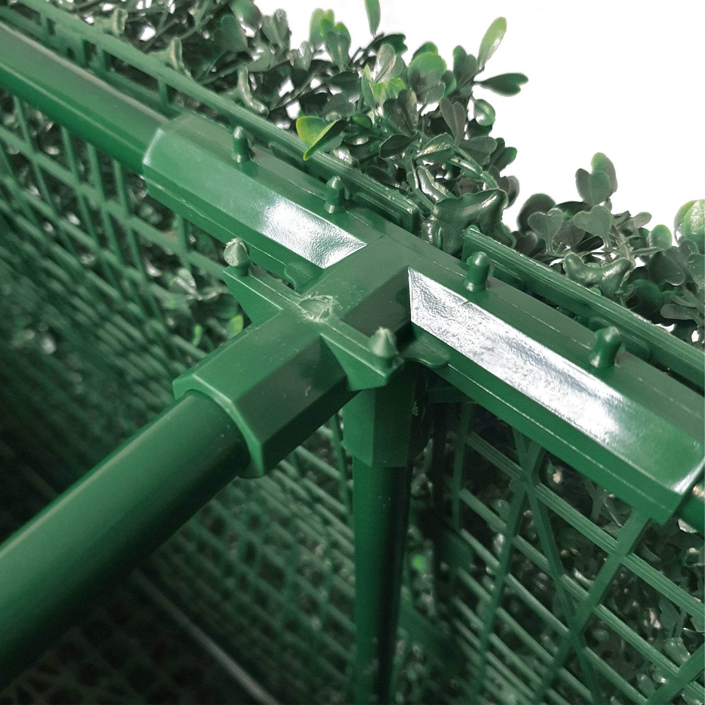 Premium Freestanding Artificial Boxwood Hedge - 56cm x 158cm - Evergreenery