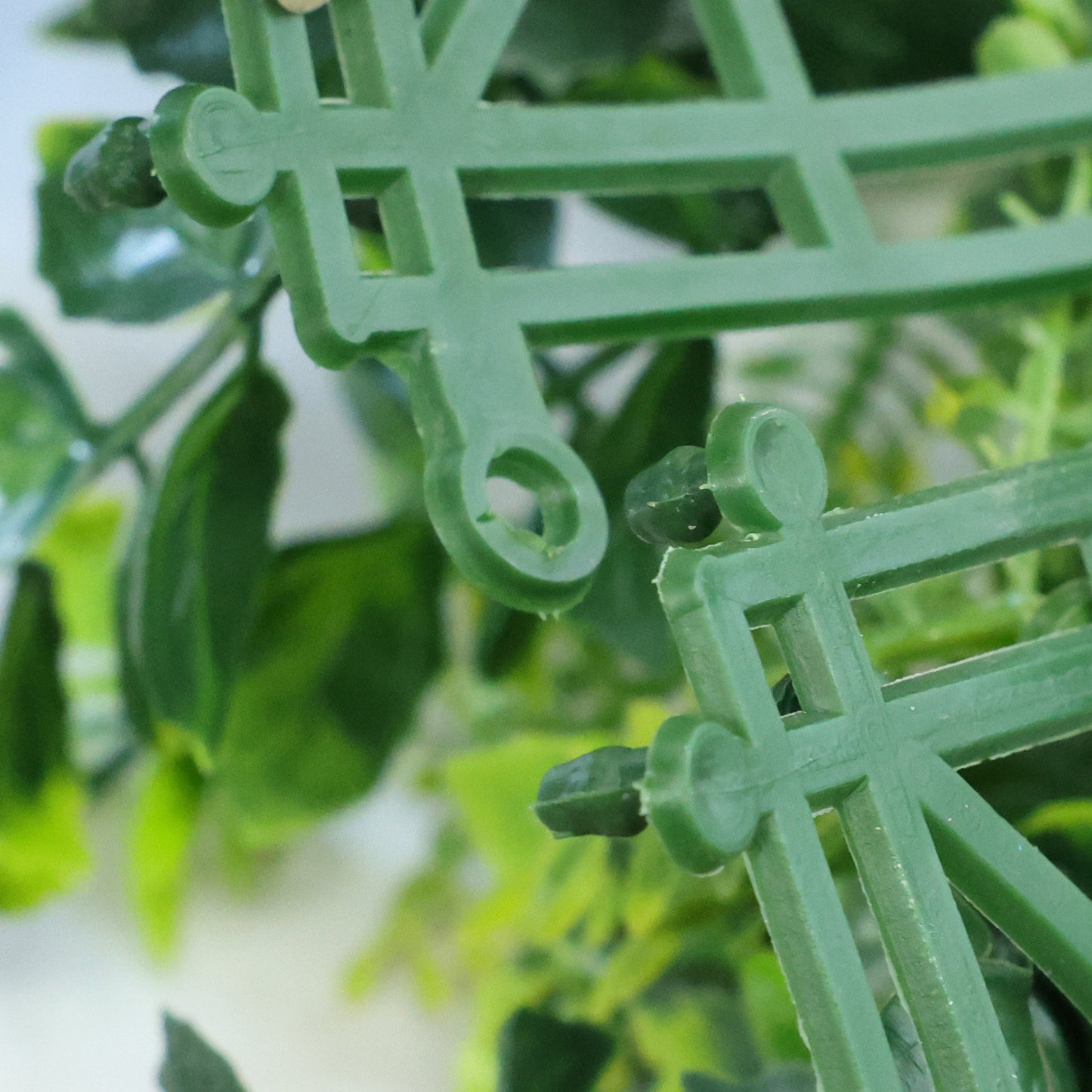 Premium Ivy Artificial Green Wall Panel 50cm x 50cm Backing Grid
