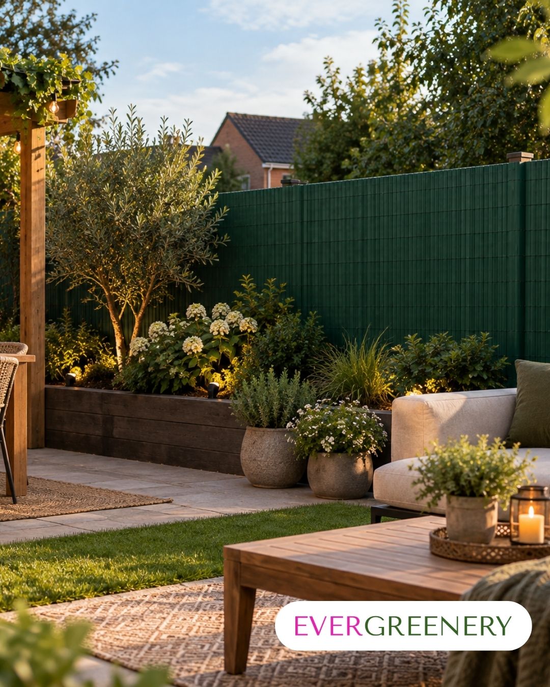 Artificial Bamboo, Artificial Ivy or Artificial Conifer: Which Hedge Is Right for Your Garden?