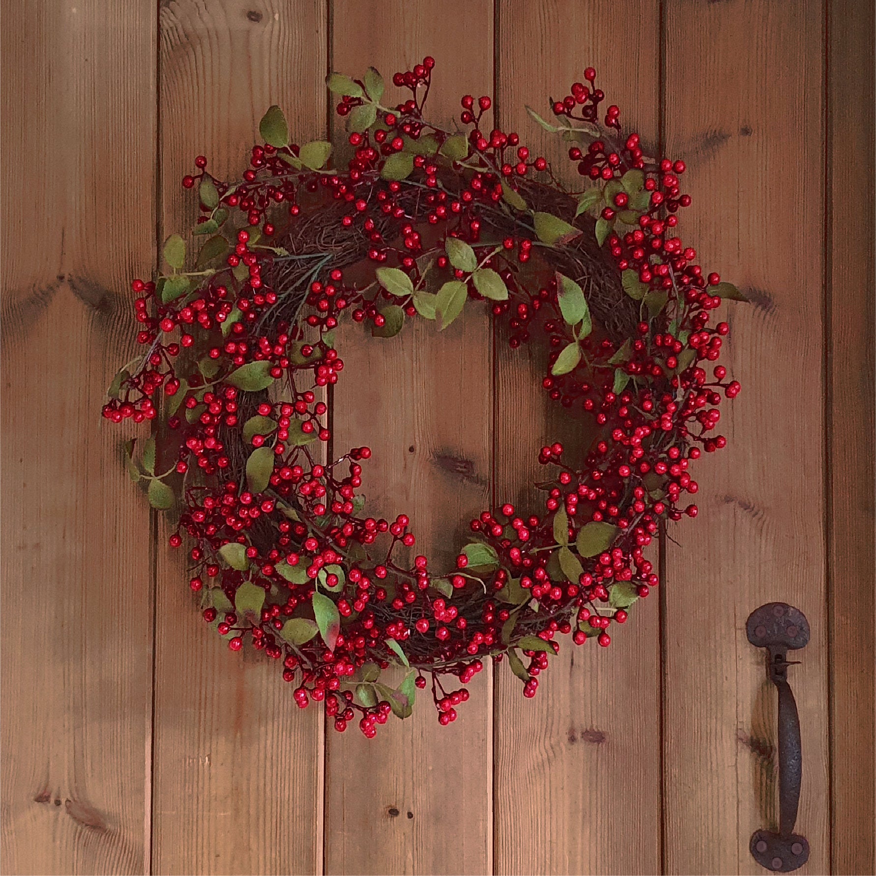 Large Christmas Natural Look Red Berry Floristry Wreath 60cm